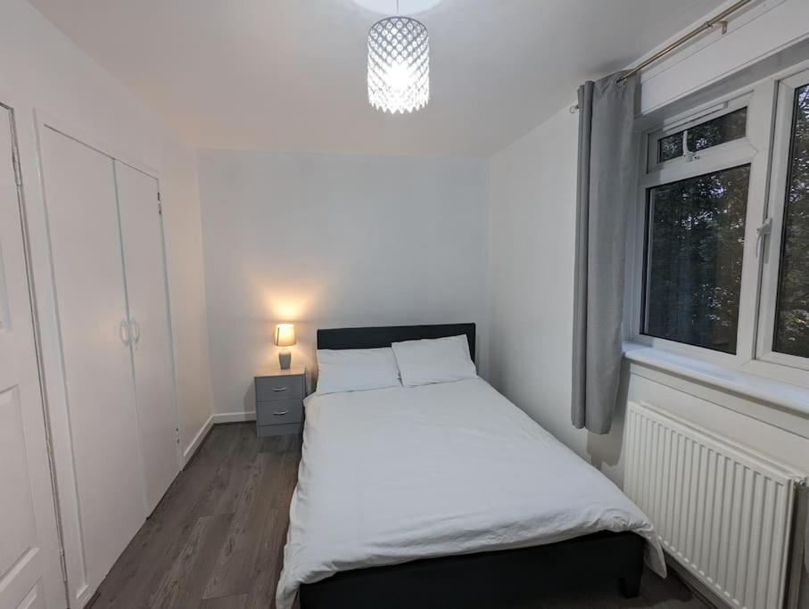 3 Bedroom Apartment Sleeps 8 EDI Kültér fotó